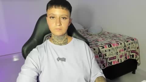 Snapshot of tatoo_girl chatting on February 2025 10:30:02 PM jess online show from February 2025 10:30:02 PM