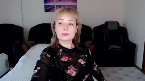 Snapshot of tattease chatting on December 2025 12:14:01 PM Tattease online show from December 2025 12:14:01 PM