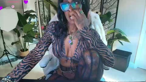 Tatted Queen online show from May 2026 08:49:01 PM