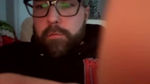 Snapshot of tattedcouple_777 chatting on December 2024 04:15:02 AM MrMrs online show from December 2024 04:15:02 AM