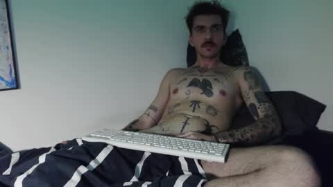 Snapshot of tattedentity chatting on December 2025 11:03:02 PM David online show from December 2025 11:03:02 PM