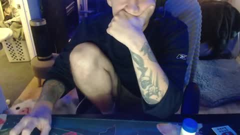 tattedhubs5 online show from October 2025 08:51:02 PM