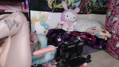 Snapshot of tattedthickandpretty chatting on January 2025 09:00:02 AM TattedThickandPretty online show from January 2025 09:00:02 AM