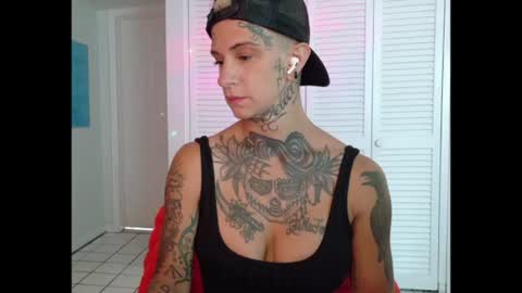 Snapshot of tattooed_natalia chatting on July 2026 04:22:02 PM Natalia 3 online show from July 2026 04:22:02 PM