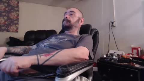 Tatusimian online show from January 2025 11:38:01 AM