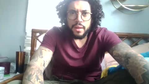 Snapshot of taurusbaeforever chatting on April 2026 01:49:02 PM taurusbaeforever online show from April 2026 01:49:02 PM