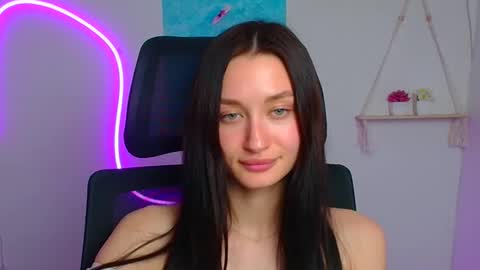 Taya online show from April 2026 06:56:01 PM