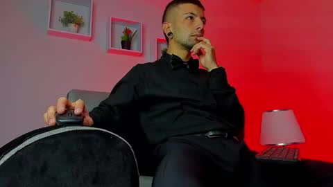 Snapshot of tayer_bennet chatting on September 2025 04:01:02 AM tayer_bennet online show from September 2025 04:01:02 AM