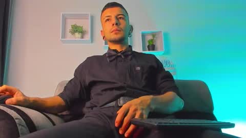 Snapshot of tayer_bennet chatting on September 2025 04:17:02 AM tayer_bennet online show from September 2025 04:17:02 AM