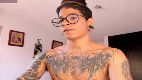 Snapshot of tayhlorstronghold chatting on February 2026 02:24:01 PM online show from February 2026 02:24:01 PM