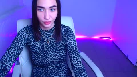 Tayla online show from September 2025 06:55:01 PM