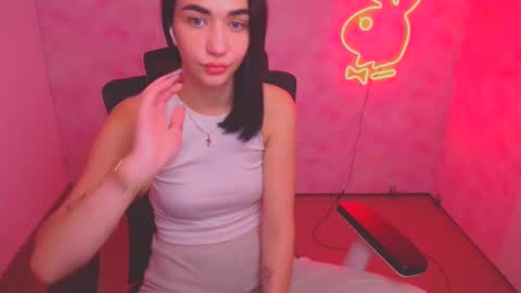 Tayla online show from October 2025 06:33:01 AM