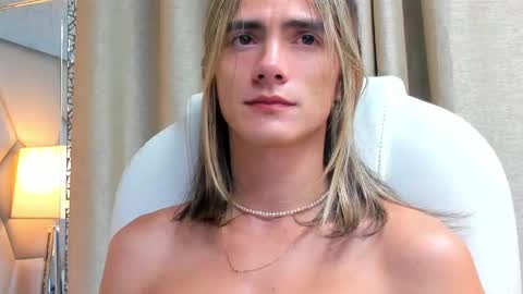 Snapshot of tayler_swift1 chatting on January 2025 12:40:01 PM tayler_swift1 online show from January 2025 12:40:01 PM