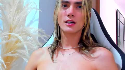 Snapshot of tayler_swift1 chatting on October 2025 02:50:01 PM tayler_swift1 online show from October 2025 02:50:01 PM