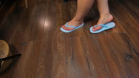 Taylor Bennet online show from January 2025 06:16:02 PM