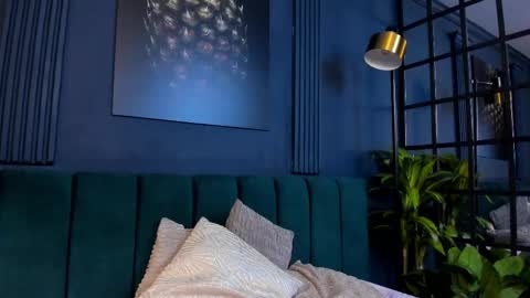 Taylor Bennet online show from February 2025 03:21:02 PM