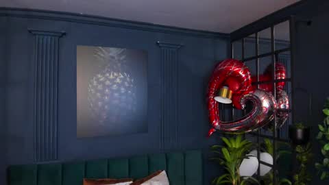 Taylor Bennet online show from February 2025 12:05:02 PM