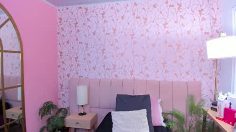 Taylor Bennet online show from November 2025 11:36:02 AM