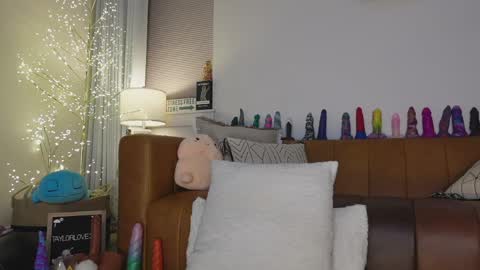 Taylor --  online show from April 2026 10:12:02 AM