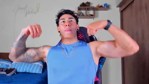 Snapshot of taylor_mclane1 chatting on November 2025 06:20:01 PM taylor_mclane1 online show from November 2025 06:20:01 PM