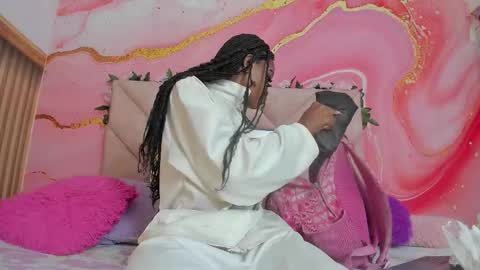 Snapshot of taylor_oriana_ chatting on October 2025 10:59:01 AM Oriana online show from October 2025 10:59:01 AM