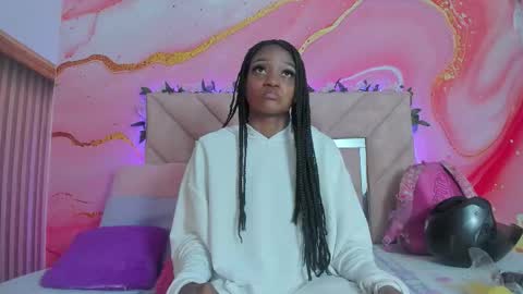 Snapshot of taylor_oriana_ chatting on November 2025 10:59:01 AM Oriana online show from November 2025 10:59:01 AM