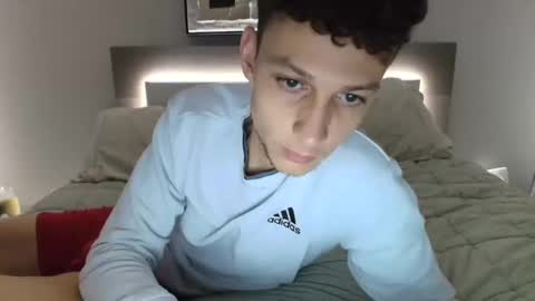 Snapshot of taylorcamz chatting on September 2025 04:12:01 AM taylorcamz online show from September 2025 04:12:01 AM