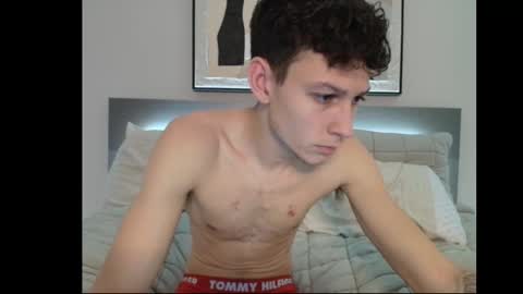 Snapshot of taylorcamz chatting on September 2025 08:32:02 PM taylorcamz online show from September 2025 08:32:02 PM