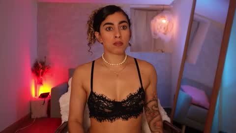 taylormichell online show from February 2026 07:34:02 PM