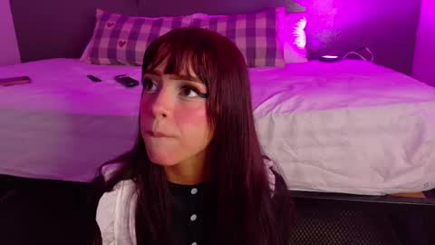 TAYLOR  online show from November 2025 11:54:02 AM