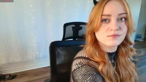 Taylor Tait online show from October 2025 04:31:01 PM