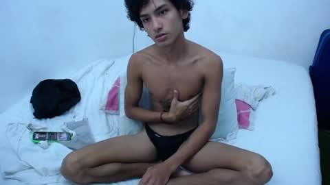 Snapshot of tayronx33 chatting on December 2024 04:16:02 PM Tayron online show from December 2024 04:16:02 PM