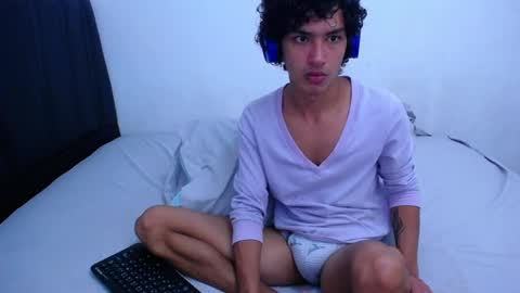 Snapshot of tayronx33 chatting on January 2025 04:57:01 PM Tayron online show from January 2025 04:57:01 PM