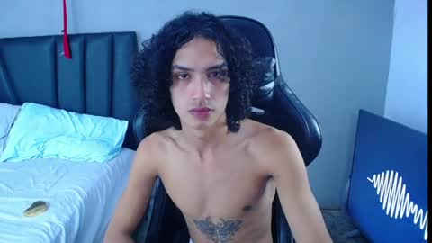 Tayron online show from April 2026 08:17:01 PM