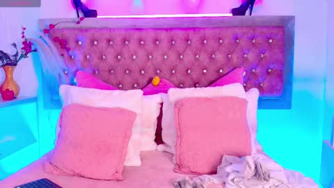 Snapshot of tayzon_foxxx chatting on November 2025 01:33:02 PM Sofia online show from November 2025 01:33:02 PM