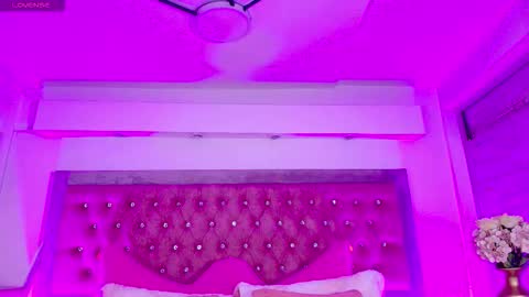 Snapshot of tayzon_foxxx chatting on January 2026 12:40:02 PM Sofia online show from January 2026 12:40:02 PM