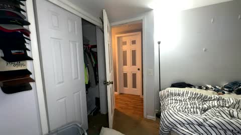 TayKyle online show from March 2026 06:04:02 AM