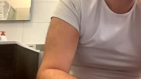 Tbest1986 online show from December 2024 01:49:02 PM