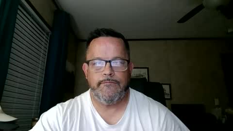 Snapshot of tdhawk87 chatting on June 2026 10:04:01 AM tdhawk87 online show from June 2026 10:04:01 AM