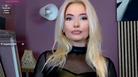 Snapshot of teasingjulianna chatting on January 2026 01:42:02 AM teasingjulianna online show from January 2026 01:42:02 AM