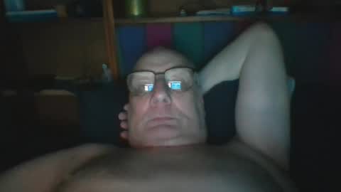 Snapshot of tebb61 chatting on June 2026 07:51:01 AM Mark online show from June 2026 07:51:01 AM