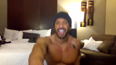 Snapshot of techflexdylan chatting on November 2025 06:46:01 AM Techflexdylan online show from November 2025 06:46:01 AM