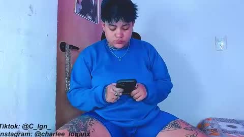 Charlee He online show from January 2025 03:05:02 AM