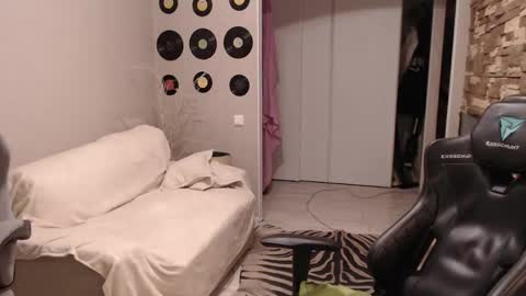 Teddy online show from March 2026 02:36:02 AM