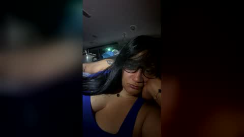 Snapshot of tee1luv chatting on February 2026 02:27:01 AM tee1luv online show from February 2026 02:27:01 AM