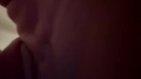 Twizzler online show from November 2025 04:14:01 AM