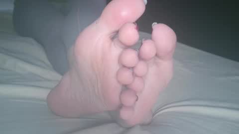 Snapshot of telegram1030 chatting on February 2025 06:56:02 AM Viv West online show from February 2025 06:56:02 AM