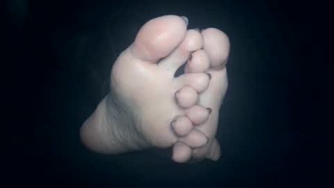 Snapshot of telegram1030 chatting on November 2025 07:16:01 AM Viv West online show from November 2025 07:16:01 AM