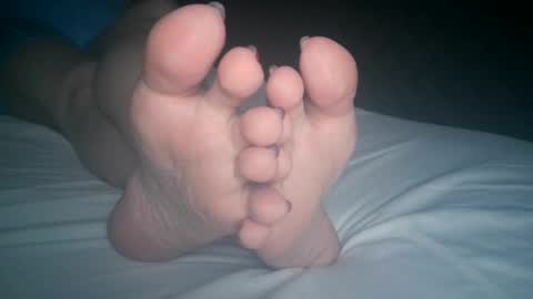 Snapshot of telegram1030 chatting on November 2025 03:01:02 AM Viv West online show from November 2025 03:01:02 AM