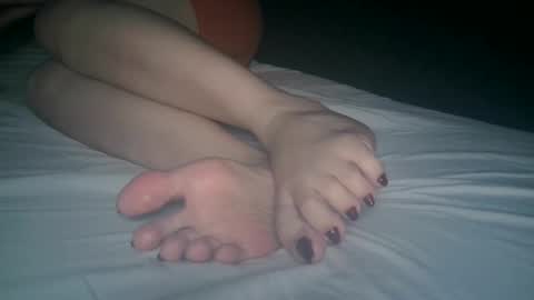 Snapshot of telegram1030 chatting on November 2025 04:22:02 AM Viv West online show from November 2025 04:22:02 AM